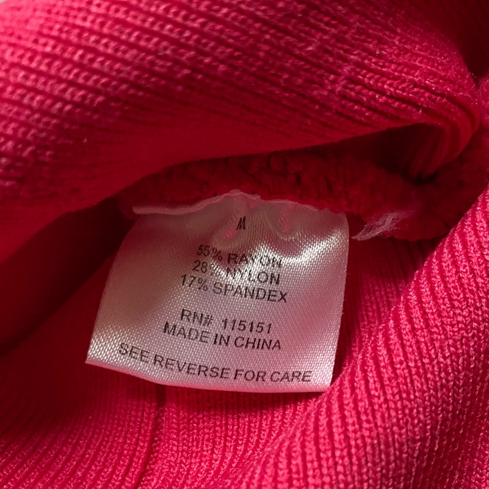 Romeo & Juliet Couture Magenta Hot Pink Banded Body-con Skirt - Picture 6 of 6